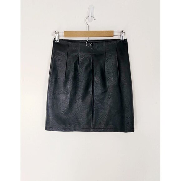 NWT Top Shop Black Faux Leather Split Side Mini Skirt Women's Size 4 - Picture 7 of 9